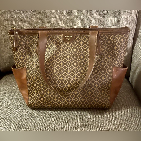 Fossil Tan Geometric Tote Bag - Picture 1 of 7